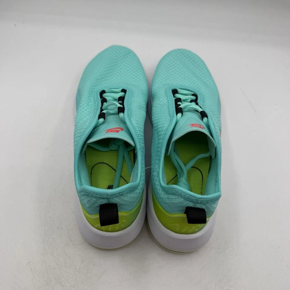 Nike Air Max Motion 2 Running Shoes Womens Sz 9 Aurora Green Sneakers CW5602-300